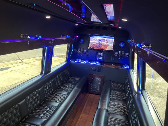 2014 Mercedes-Benz Sprinter 3500 Limousine Sprinter for Sale in Richmond, VA - Photo 3