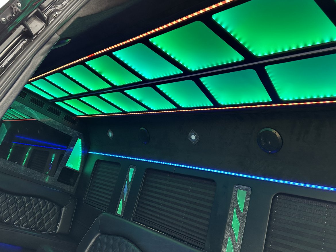 Limo Bus for Sale in Mt. Bethel, PA - Photo 9
