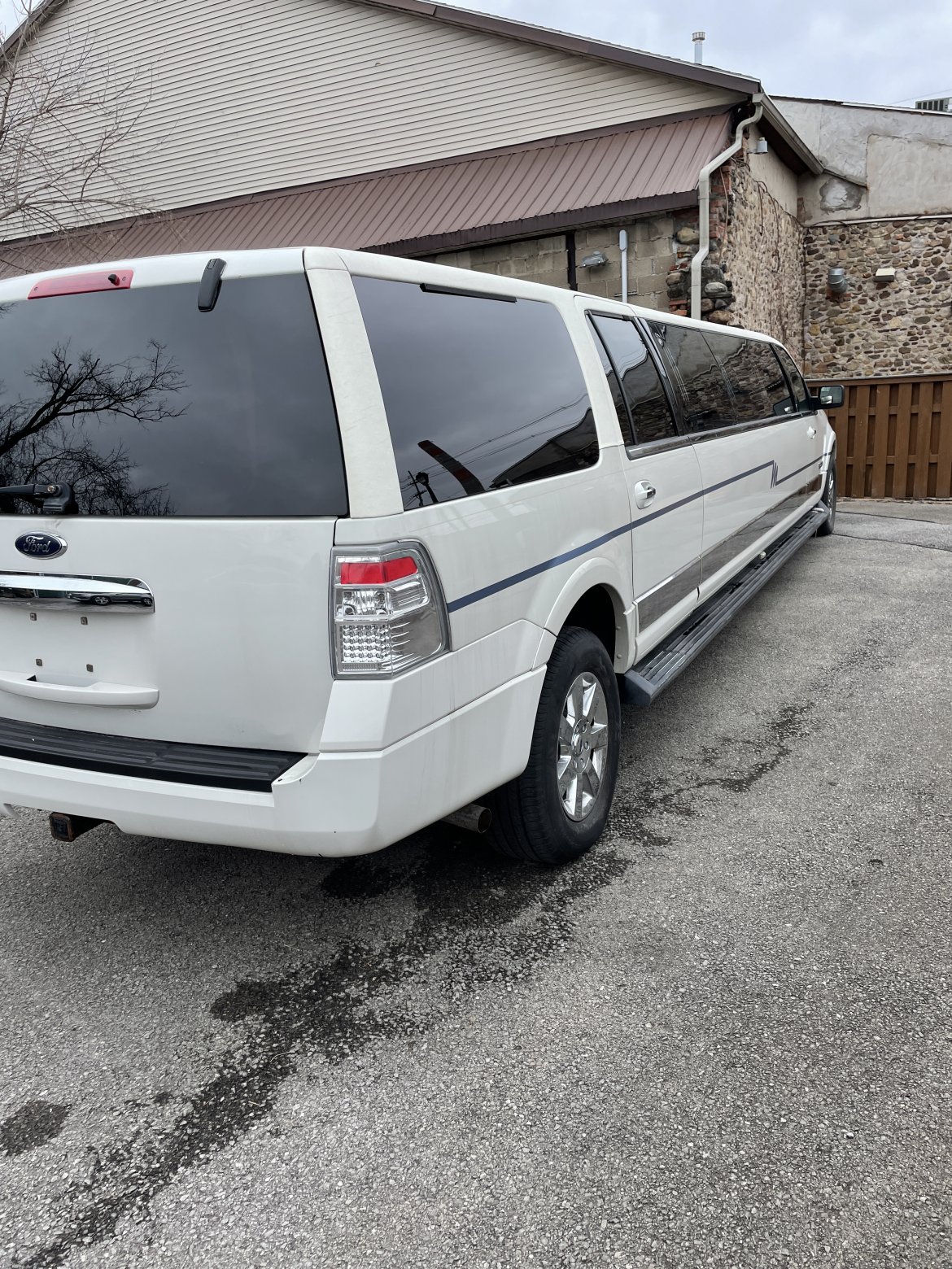 SUV Stretch for Sale in Raleigh, NC - Photo 10