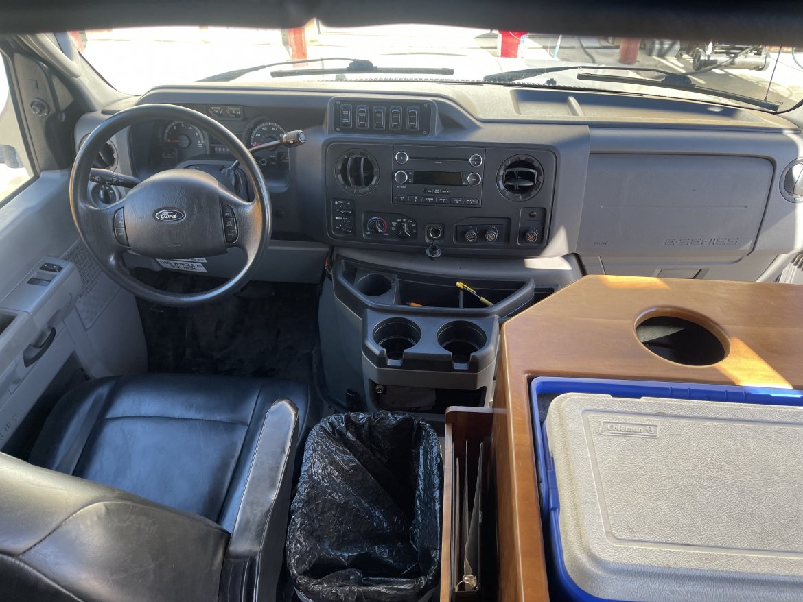 Executive Shuttle for Sale in Grand Island, NE - Photo 12