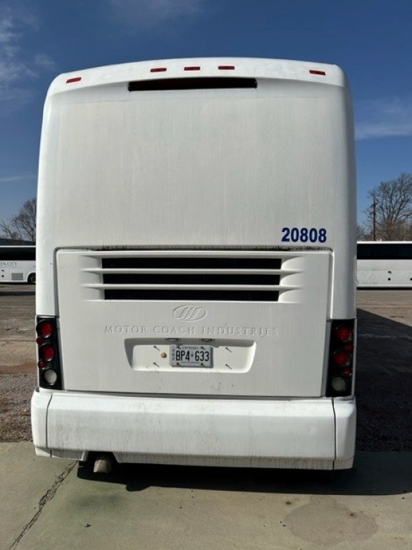 2006 MCI J4500 Motorcoach for Sale in Cincinnati, OH - Photo 3