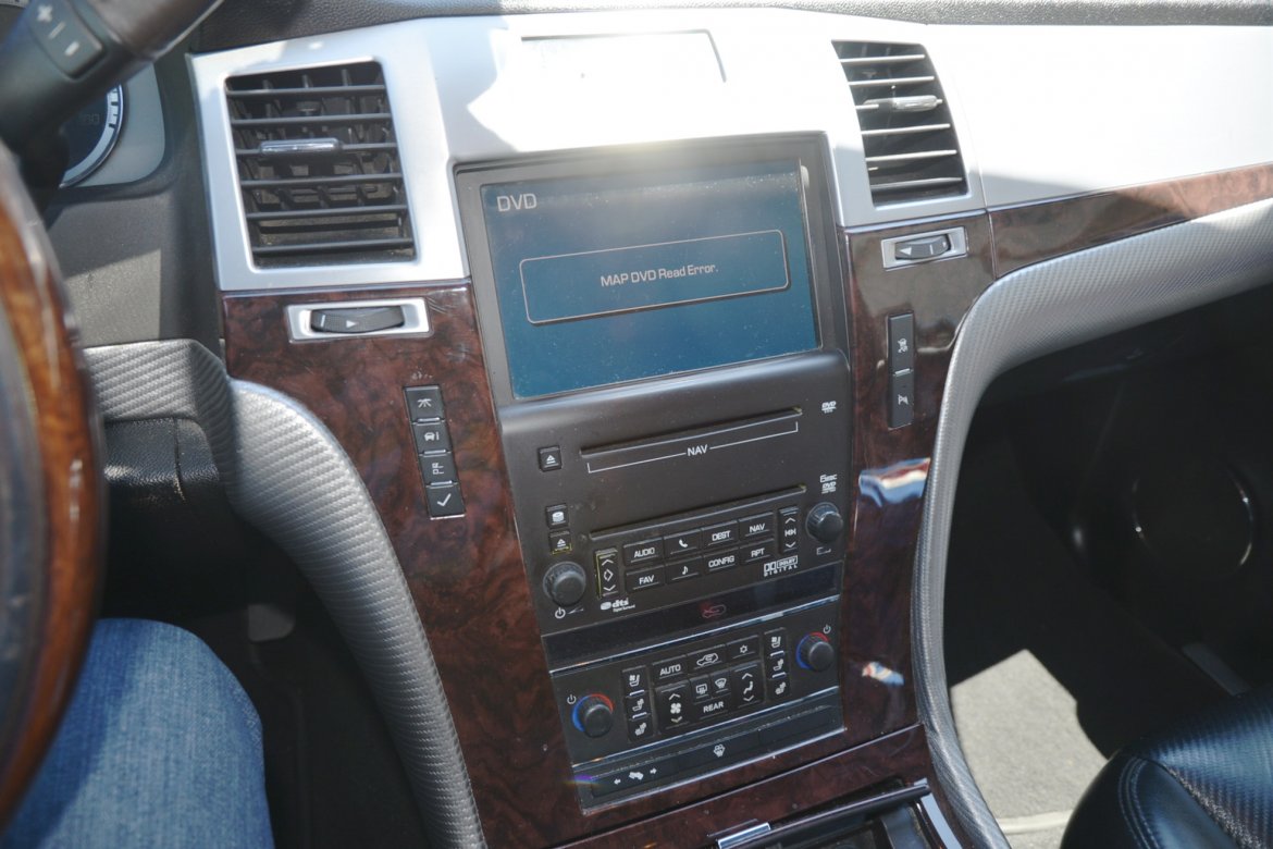 Photo of CEO SUV Mobile Office for sale: 2009 Cadillac Escalade 20&quot; by Empire
