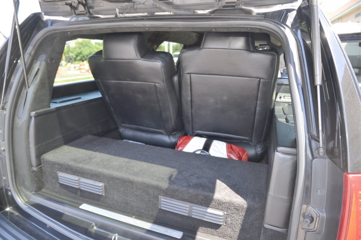 Photo of CEO SUV Mobile Office for sale: 2009 Cadillac Escalade 20&quot; by Empire