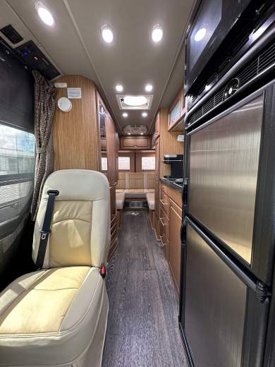 2016 Roadtrek Mercedes-Benz Sprinter 3500