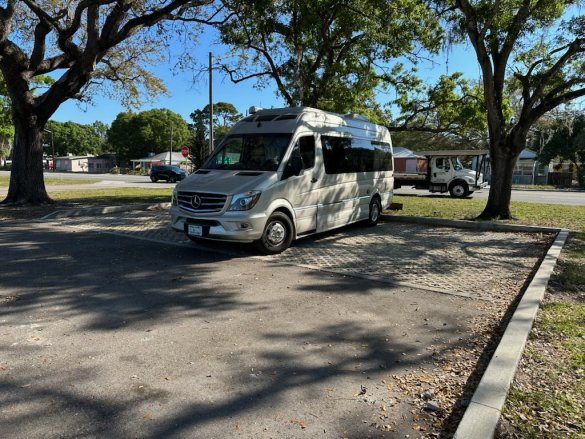 2016 Roadtrek Mercedes-Benz Sprinter 3500