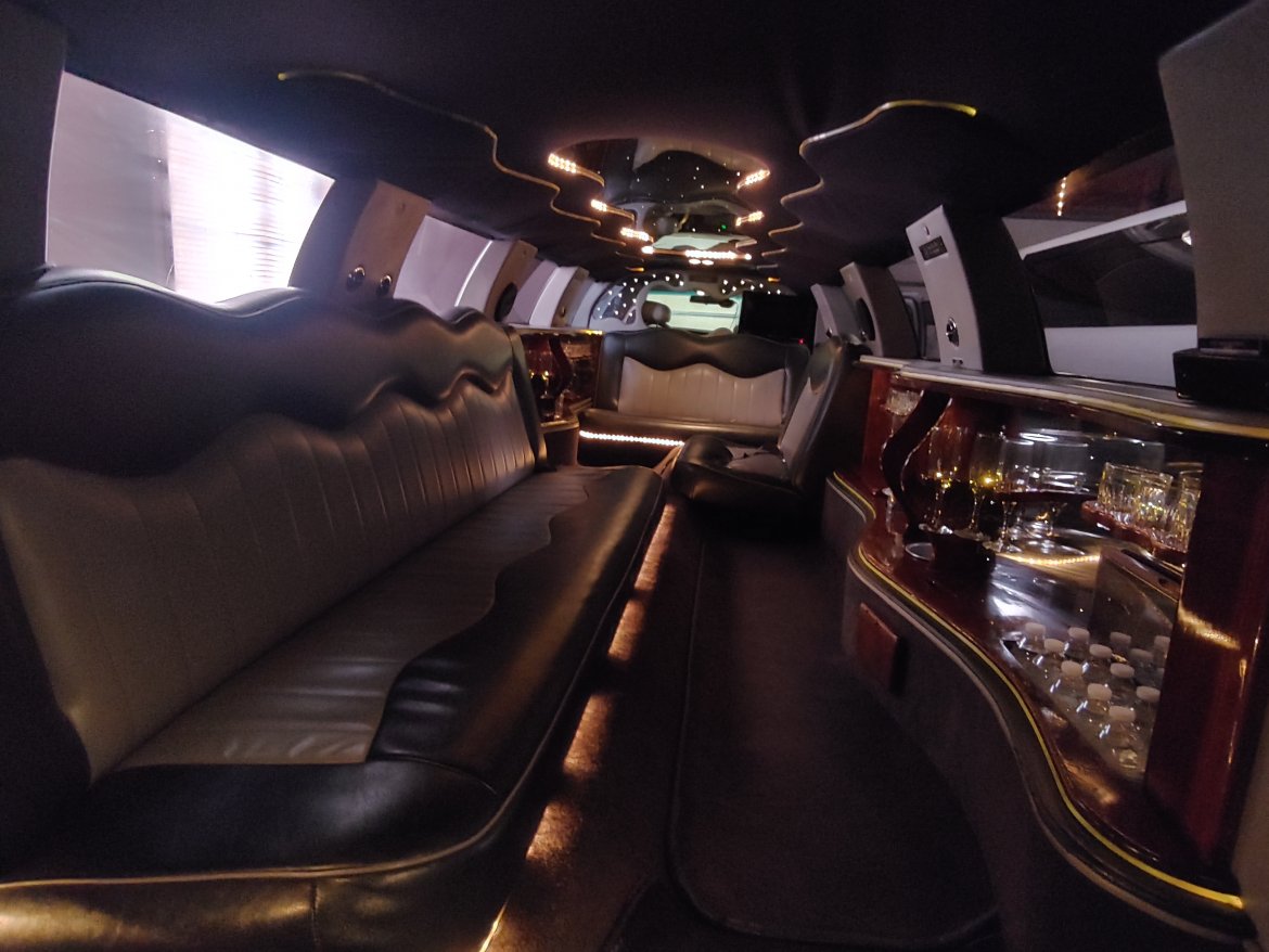 Limousine for Sale in Ellisville, MO - Photo 21