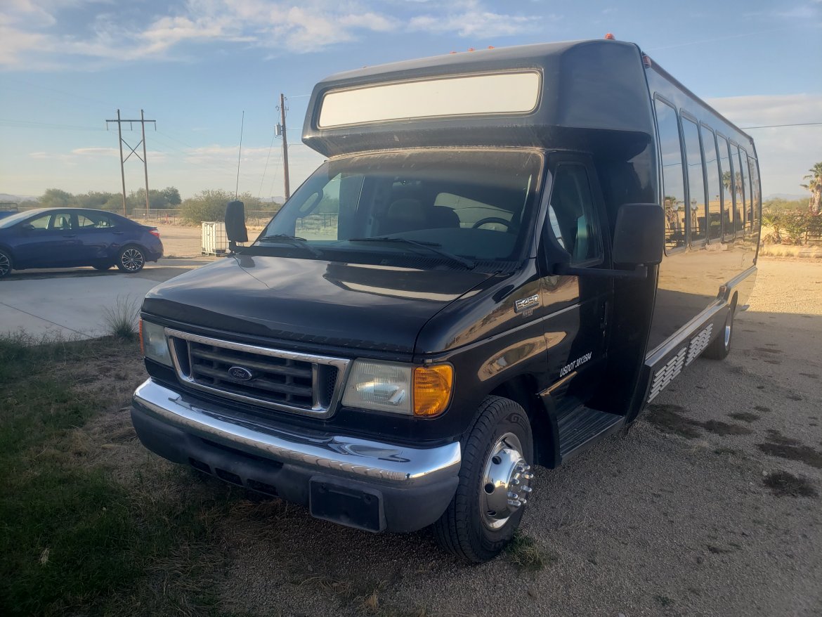 Limo Bus for sale: 2006 Ford E450 by Crystal Conversions
