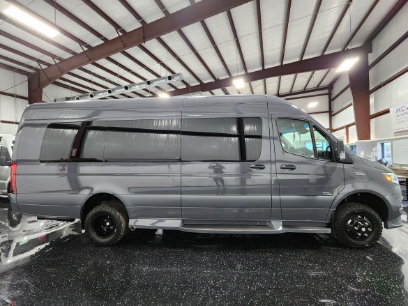 2023 Mercedes-Benz Sprinter 3500 Daycruiser D6 4x4 Sprinter for Sale in Cypress, TX - Photo 2
