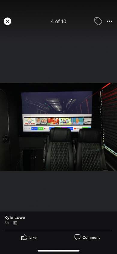 2018 Freightliner Coach 45 Limo Bus for Sale in Sanger, TX - Photo 2