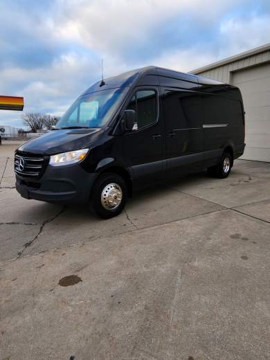 2022 Mercedes-Benz 3500 Sprinter for Sale in Erie, PA - Photo 2