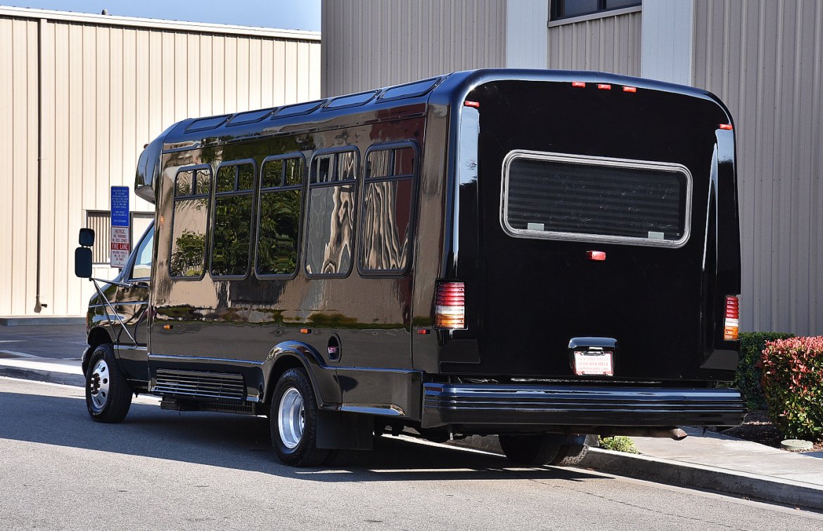 Photo of Limo Bus for sale: 2003 Ford E-450 by Eldorado