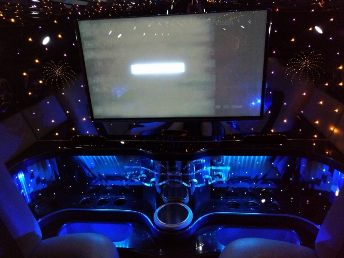 Photo of SUV Stretch for sale: 2006 Hummer  H2 200" by Royale by Victor