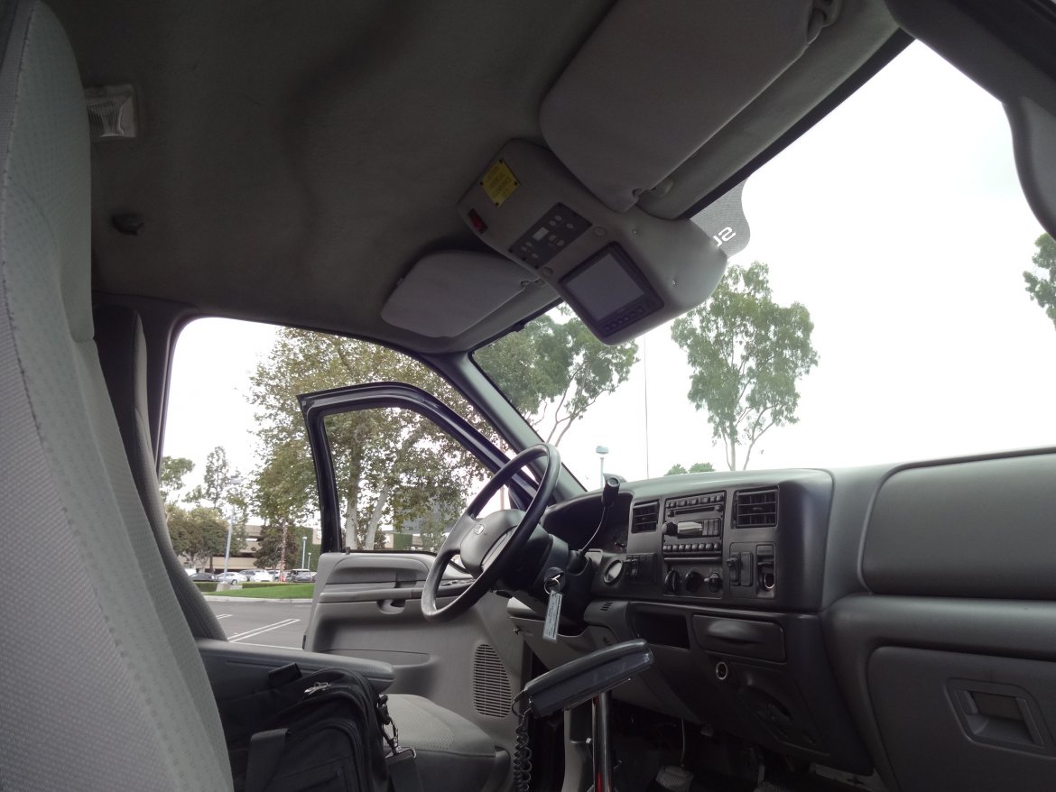 Photo of Limo Bus for sale: 2008 Ford 650 36&quot; by Tiffany Coachworks