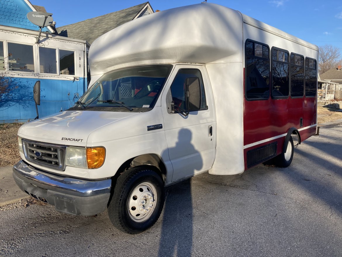 Limo Bus for sale: 2007 Ford E-350 by Star craft