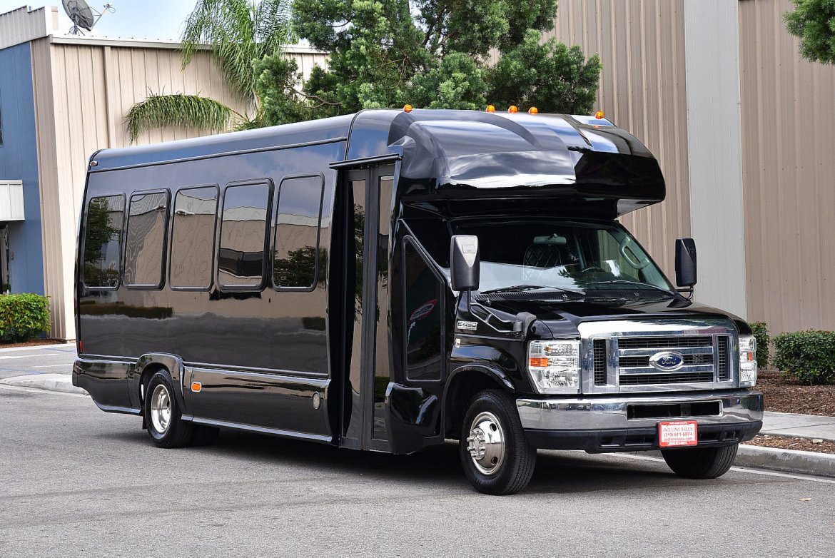 Limo Bus for sale: 2011 Ford E-450 by Supreme