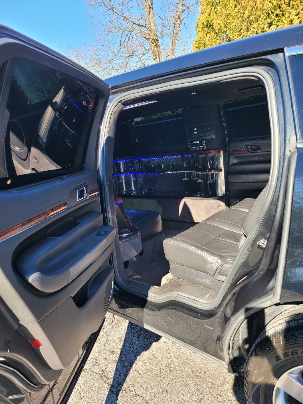 Limousine for Sale in STROUDSBURG, PA - Photo 3