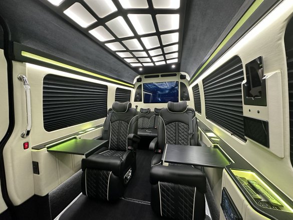2020 Mercedes-Benz CEO/Private Class Sprinter for Sale in Springfield, MO - Photo 3