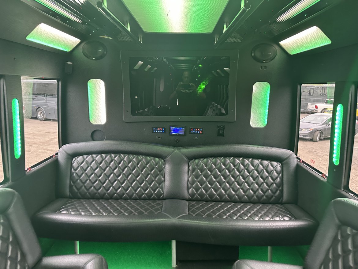Limo Bus for Sale in Phoenix, AZ - Photo 11