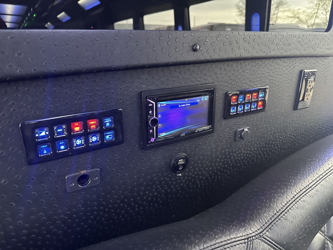 Limo Bus for Sale in Phoenix, AZ - Photo 12