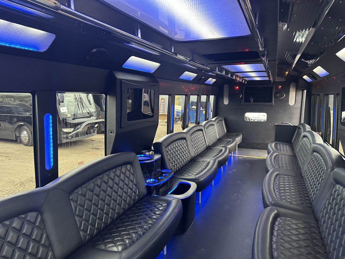 Limo Bus for Sale in Phoenix, AZ - Photo 13