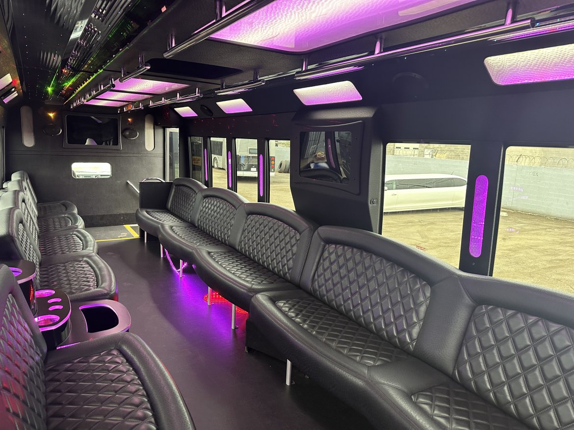Limo Bus for Sale in Phoenix, AZ - Photo 14