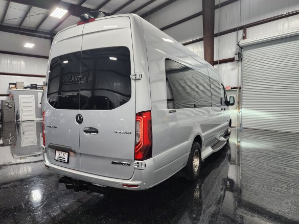 2023 Mercedes-Benz Sprinter 3500XD Business Class Club J Sprinter for Sale in Cypress, TX - Photo 3