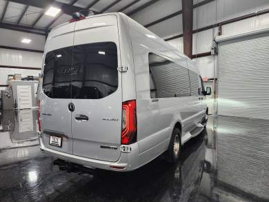 2023 Mercedes-Benz Sprinter 3500XD Business Class Club J Sprinter for Sale in Cypress, Texas, US - Photo 3