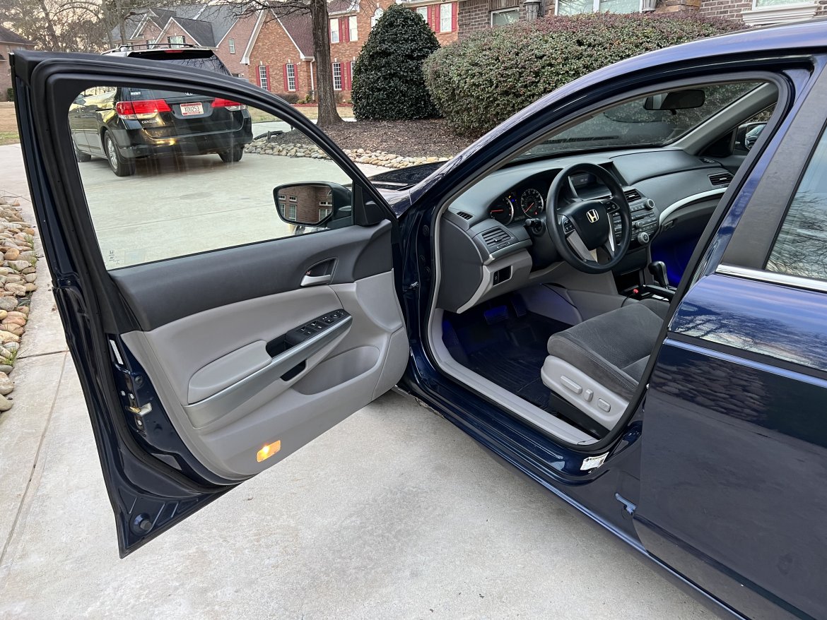 Limousine for Sale in Atlanta, GA - Photo 13