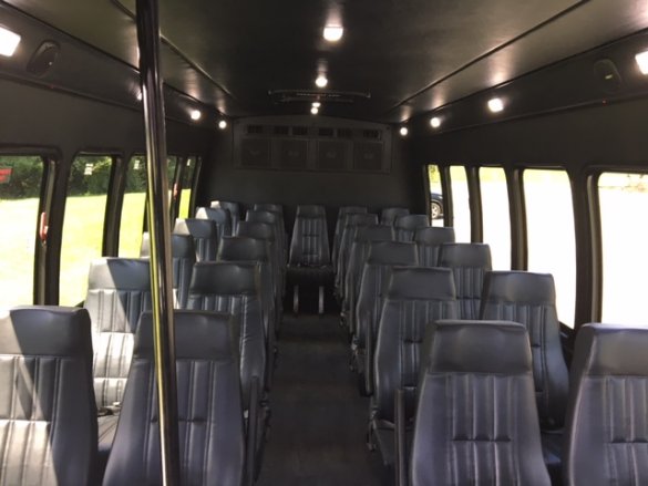 2017 Ford F-550 Shuttle Bus for Sale in Capitol Heights, MD - Photo 2