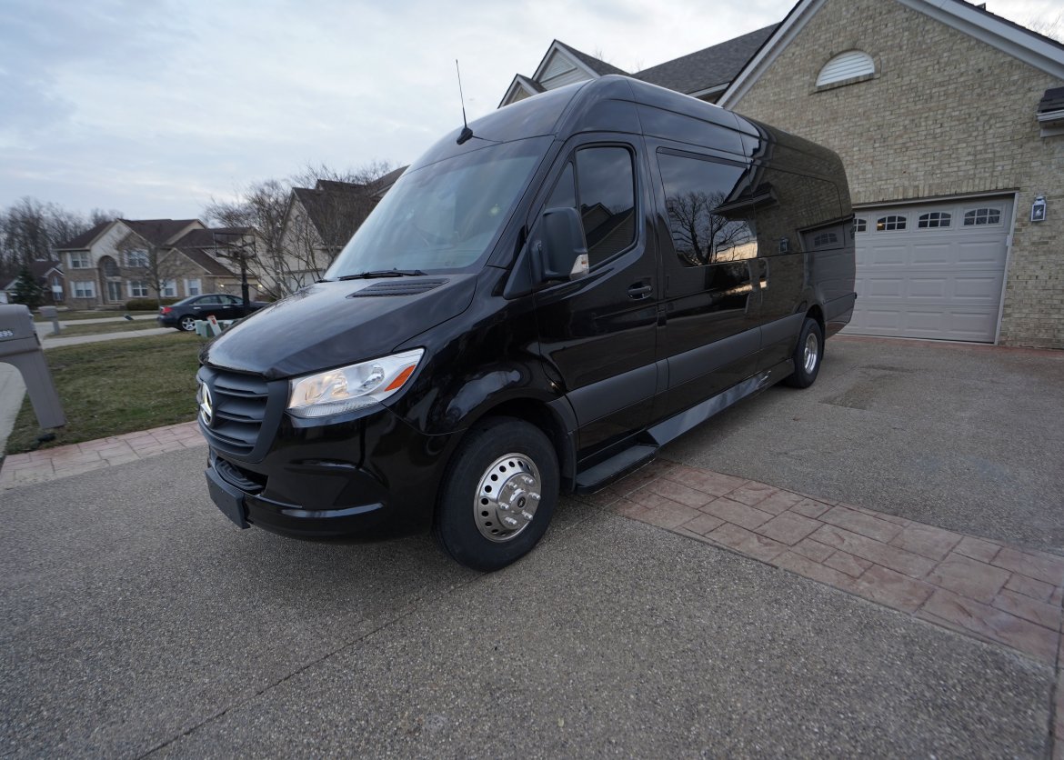 Sprinter for Sale in Southfield, MI - Photo 9