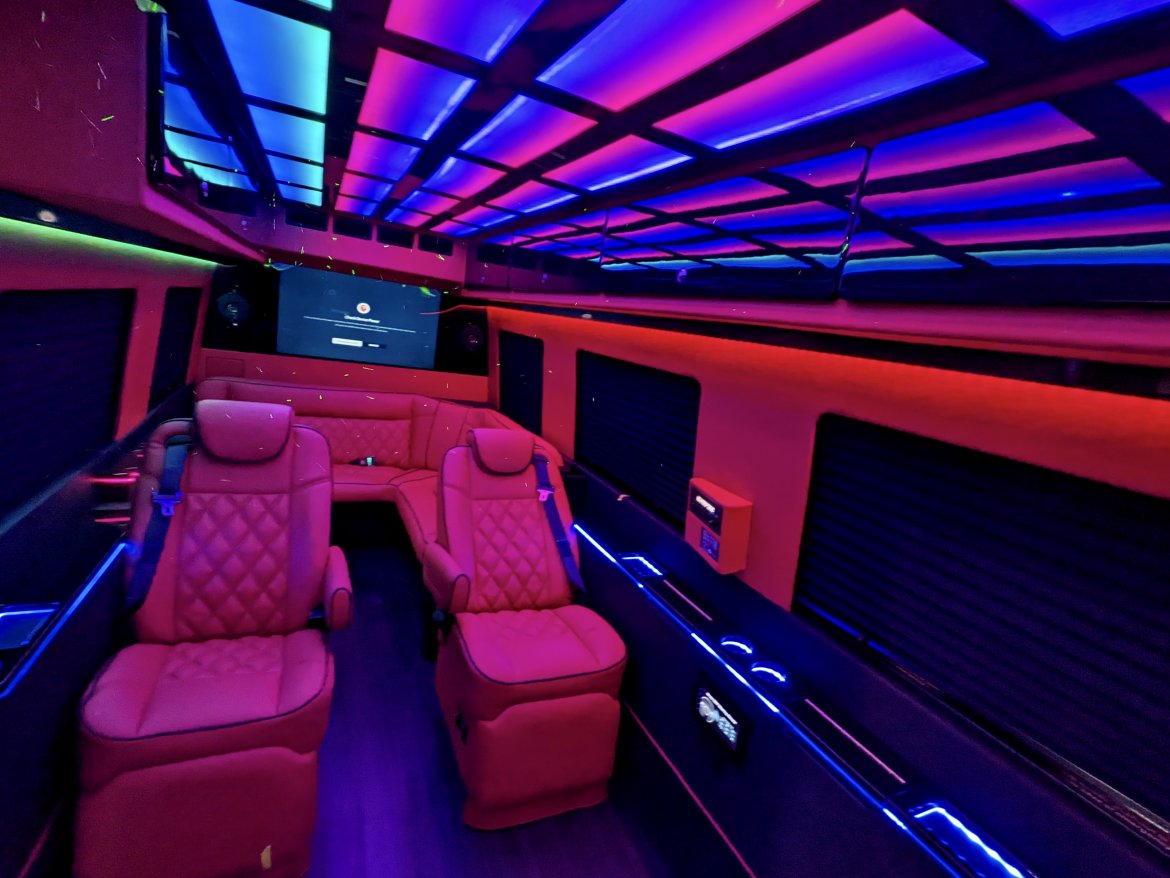Sprinter for Sale in Southfield, MI - Photo 2