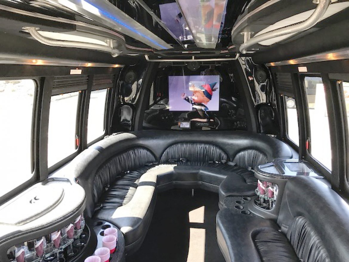Photo of Limo Bus for sale: 2008 Ford E-450 28&quot; by Krystal Koach
