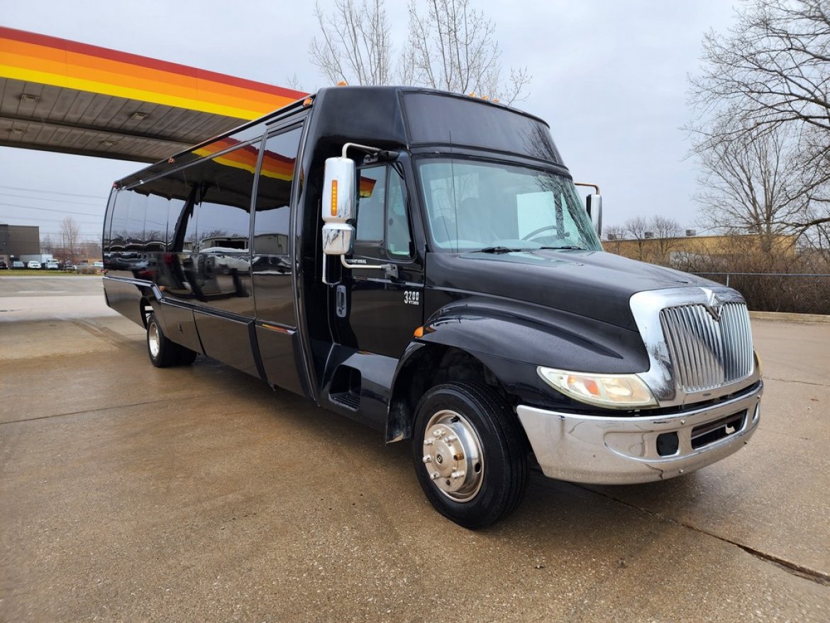 Shuttle Bus for Sale in Erie, PA - Photo 5