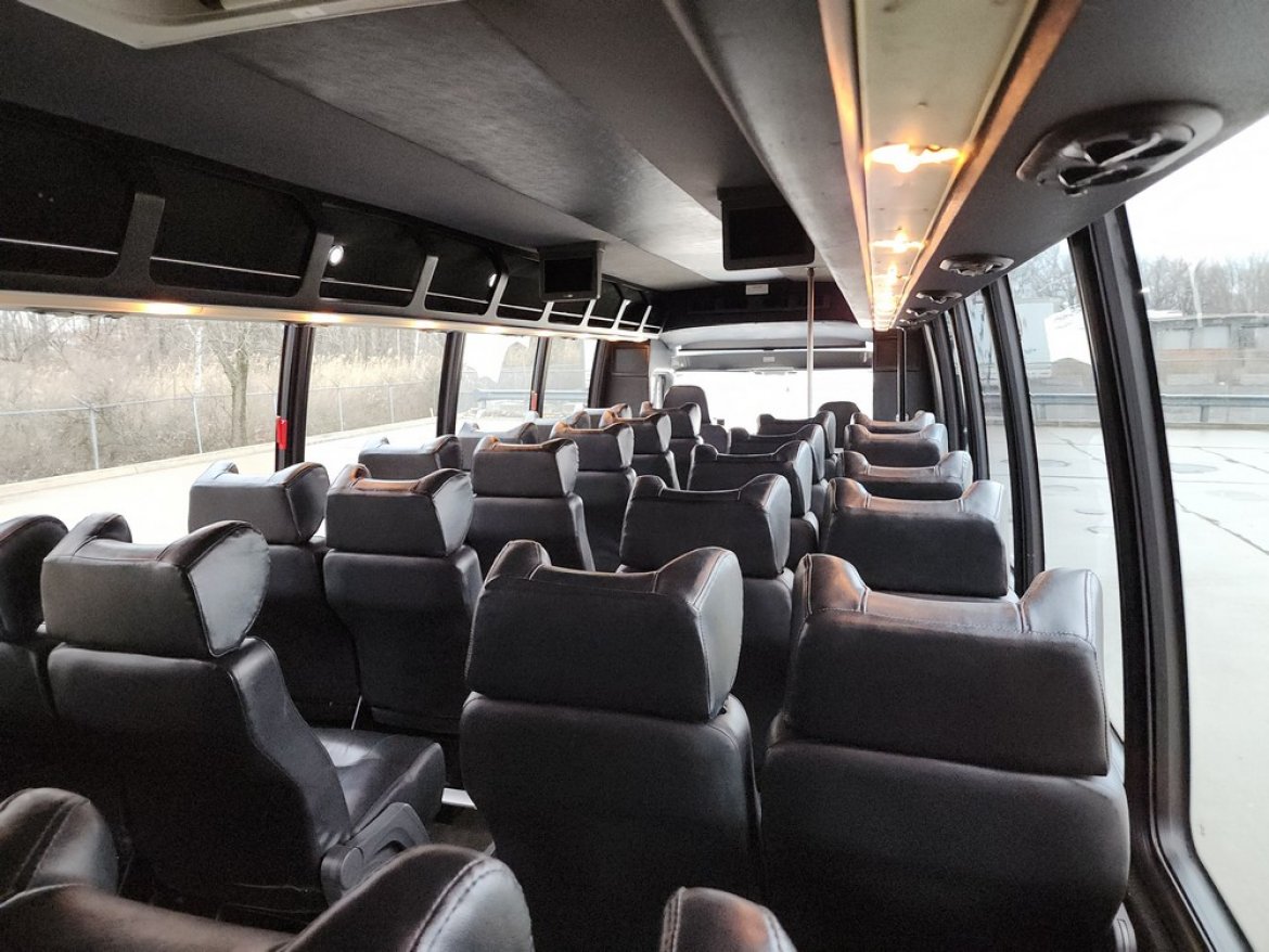 Shuttle Bus for Sale in Erie, PA - Photo 18