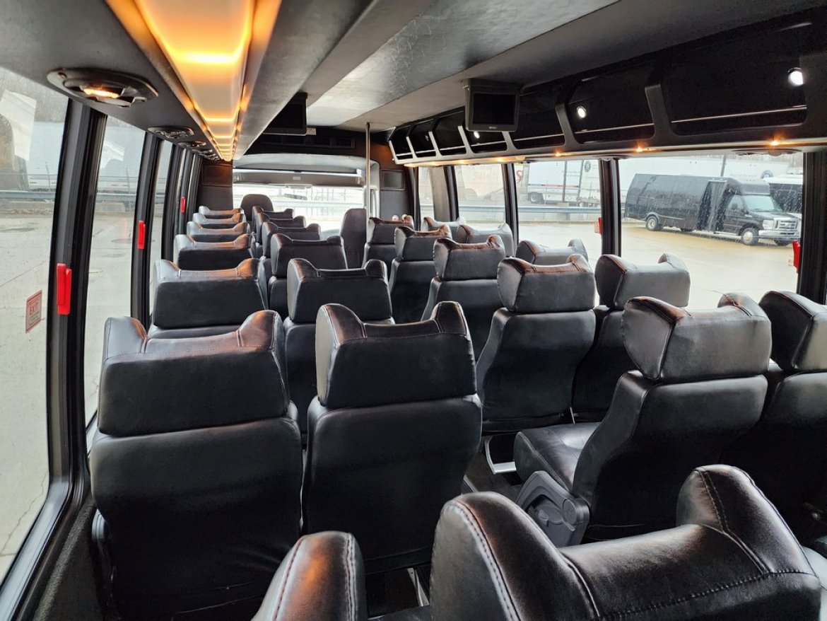 Shuttle Bus for Sale in Erie, PA - Photo 16