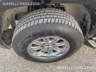 2011 Executive Coach Builders Chevrolet 2500 Suburban Accolade Escalade SUV Stretch - SUV Stretch for Sale in LAKE CHARLES, LA - Photo 10