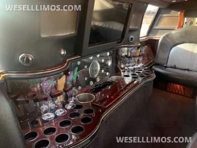 2011 Executive Coach Builders Chevrolet 2500 Suburban Accolade Escalade SUV Stretch - SUV Stretch for Sale in LAKE CHARLES, LA - Photo 13