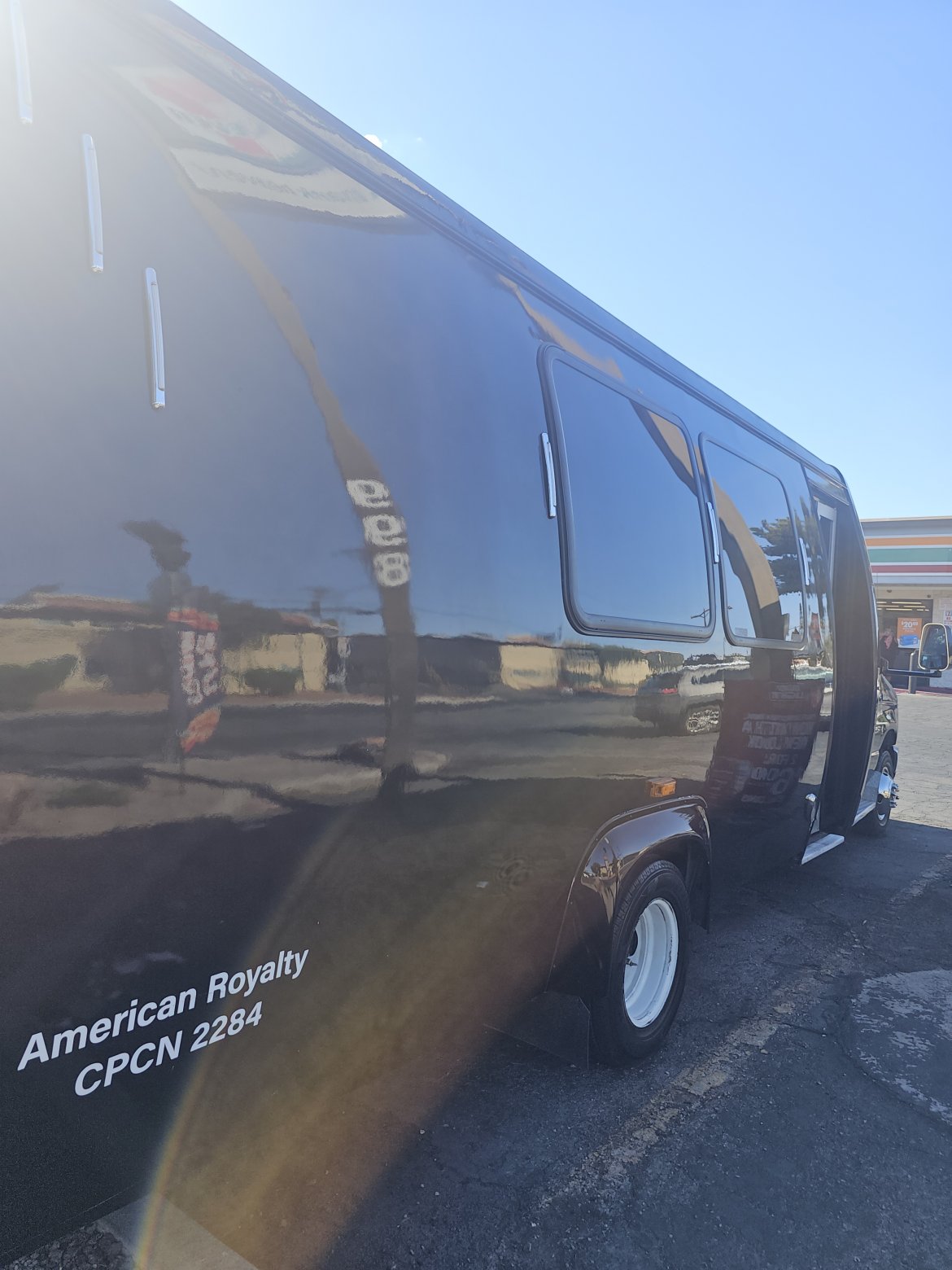 Limo Bus for Sale in Las vegas, NV - Photo 9