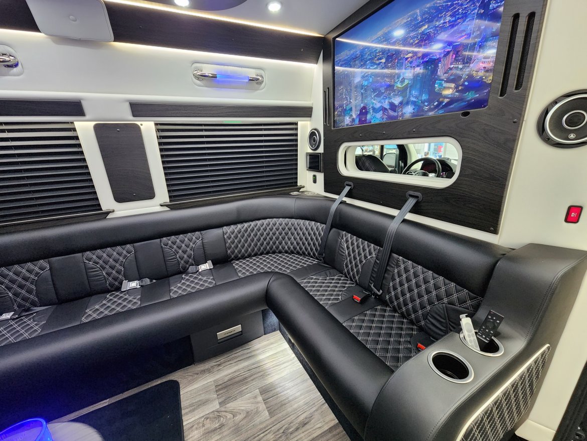 New 2023 Mercedes-Benz Midwest Luxe Proffesional Series Limo for sale # ...