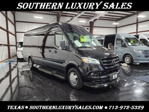 2023 Mercedes-Benz Midwest Luxe Proffesional Series Limo Sprinter for Sale in Houston, TX - Main Photo