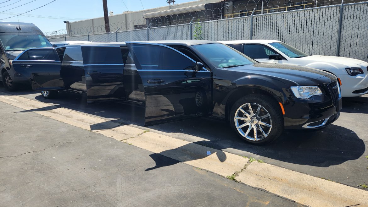Limousine for Sale in Anaheim, CA - Photo 15