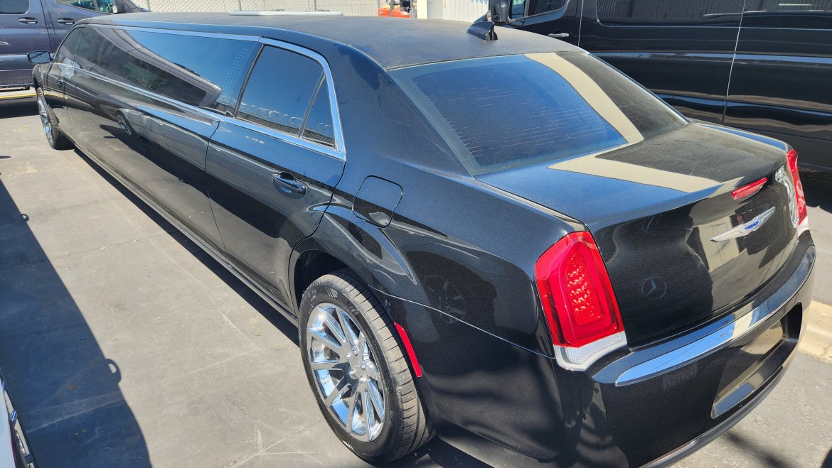 Limousine for Sale in Anaheim, CA - Photo 16
