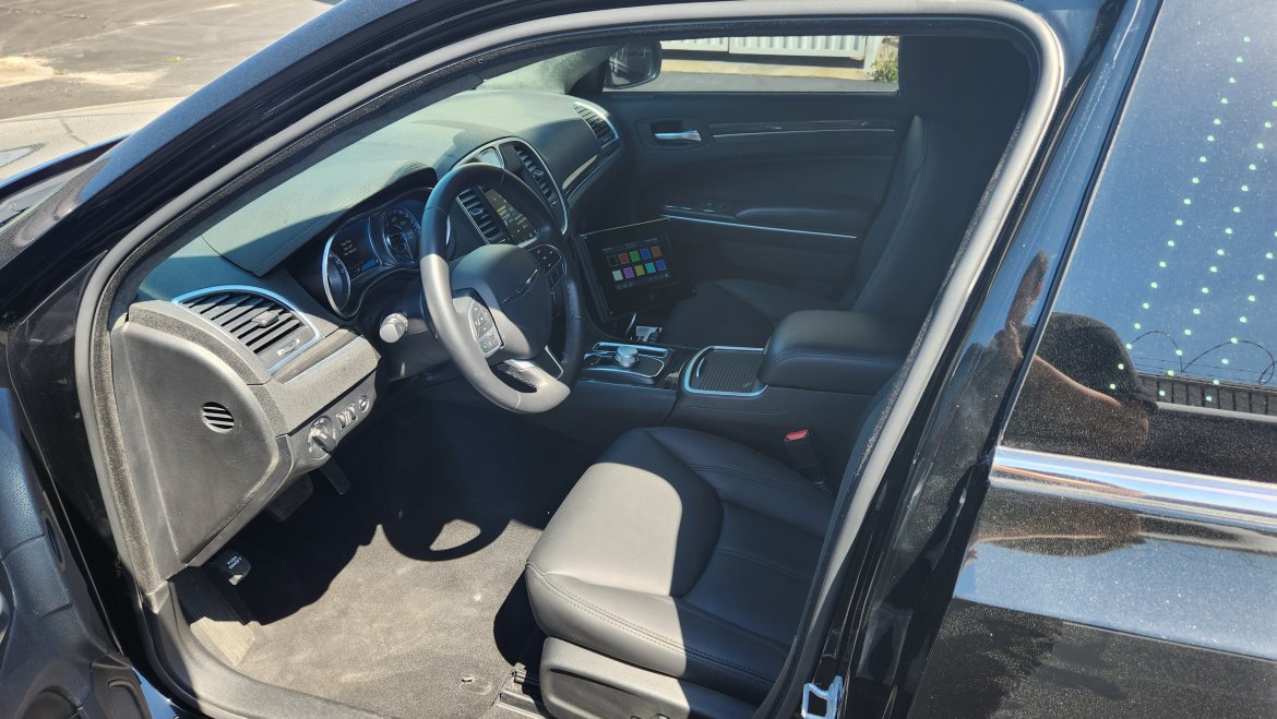Limousine for Sale in Anaheim, CA - Photo 18
