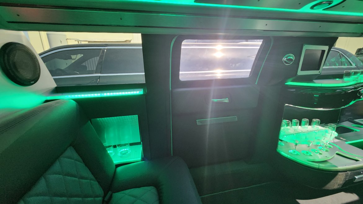 Limousine for Sale in Anaheim, CA - Photo 9