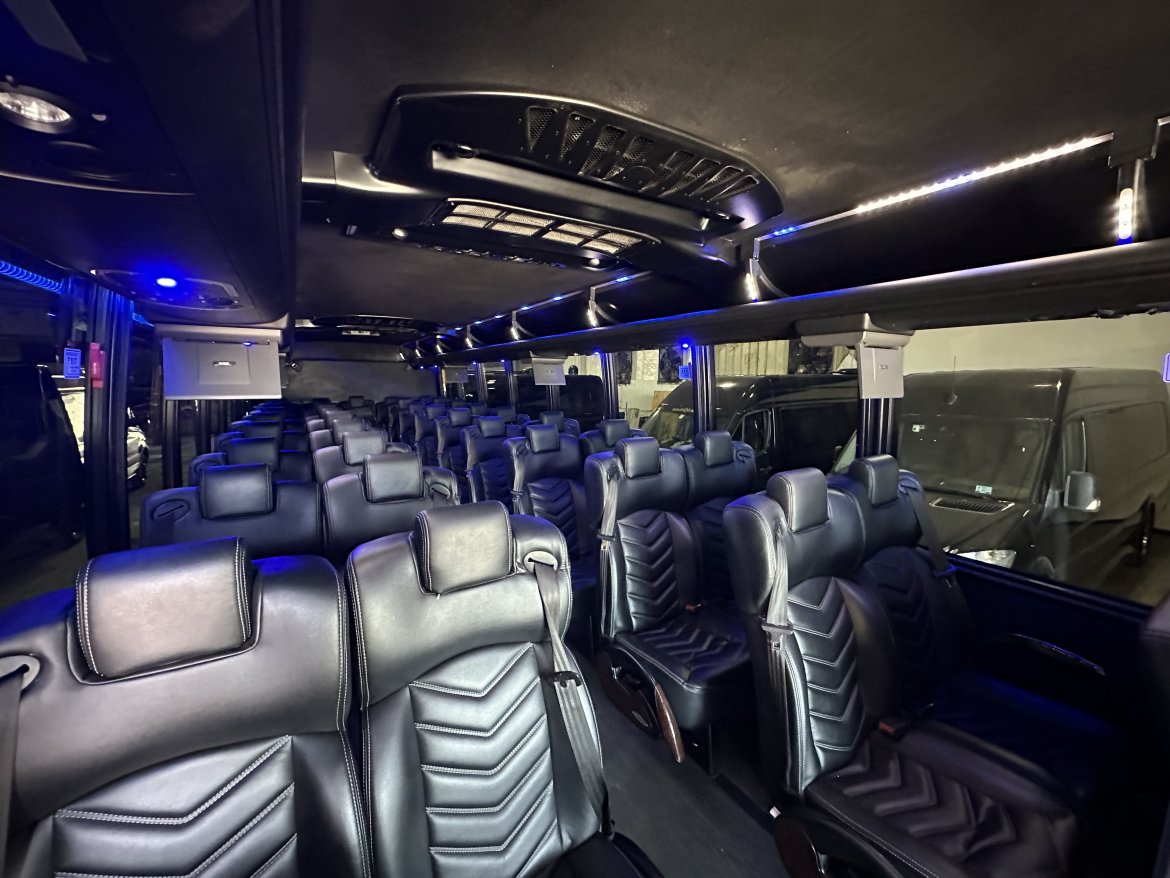 Shuttle Bus for Sale in Springfield, MO - Photo 10