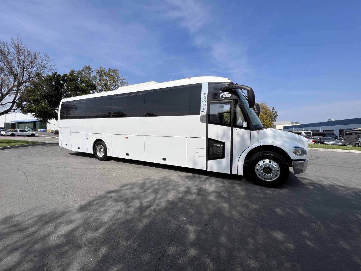 Limo Bus for sale: 2018 Freightliner INDBUS XL 40&quot; by First Class Coachworks
