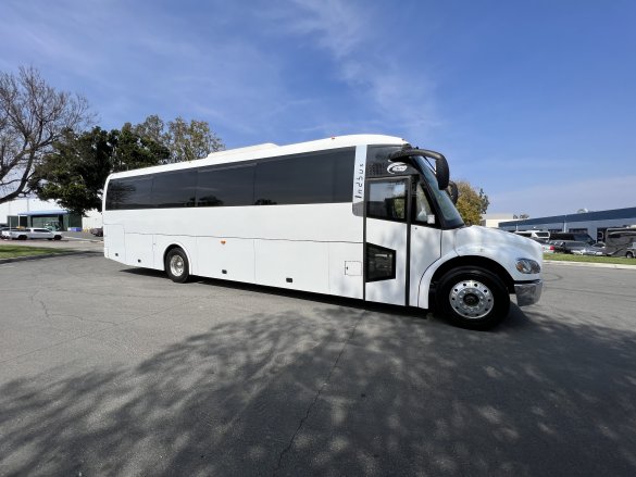 2018 Freightliner INDBUS XL Limo Bus for Sale in San Diego, CA - Main Photo