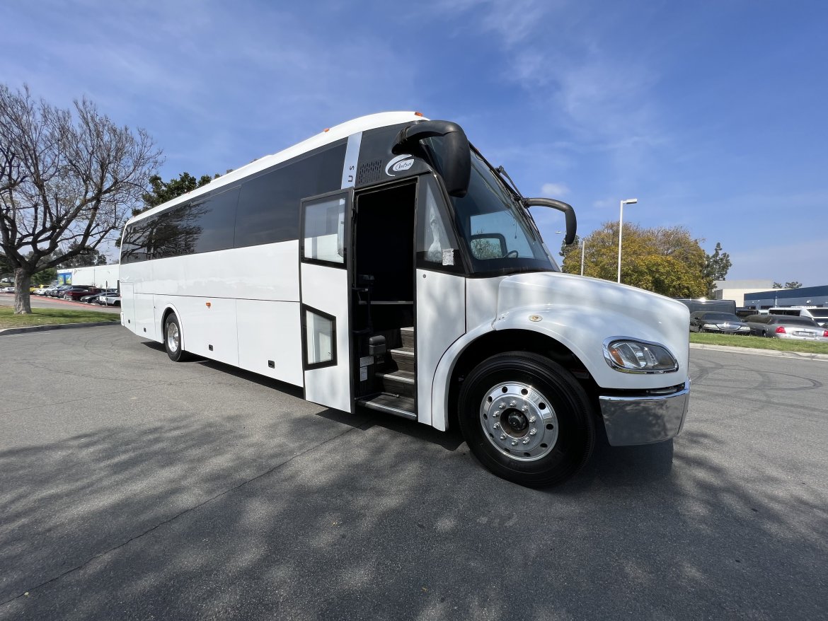 Limo Bus for Sale in San Diego, CA - Photo 9