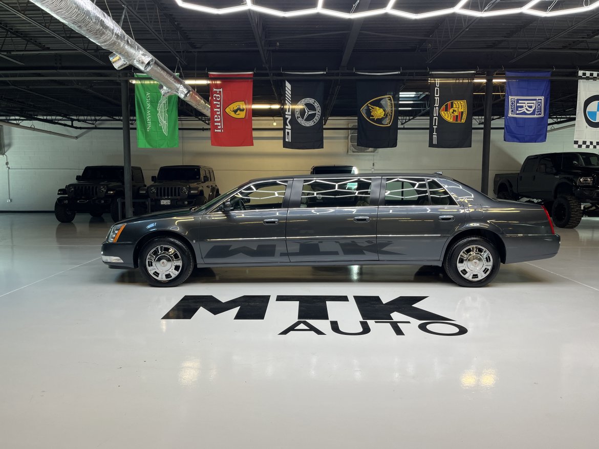 Funeral for sale: 2009 Cadillac DTS 6Door 70&quot; by Superior