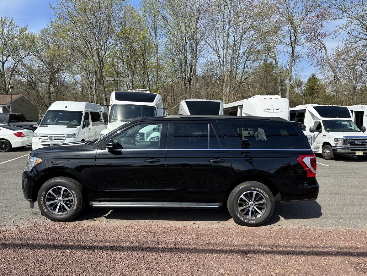 SUV for sale: 2018 Ford Expedition Livery by Ford